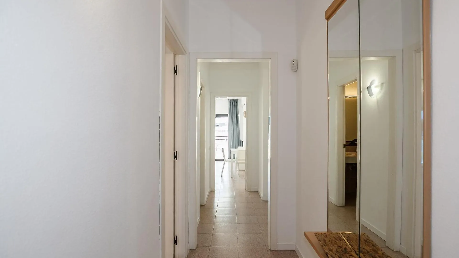 Uhc Montecarlo Apartments S104-018 Salou Spain