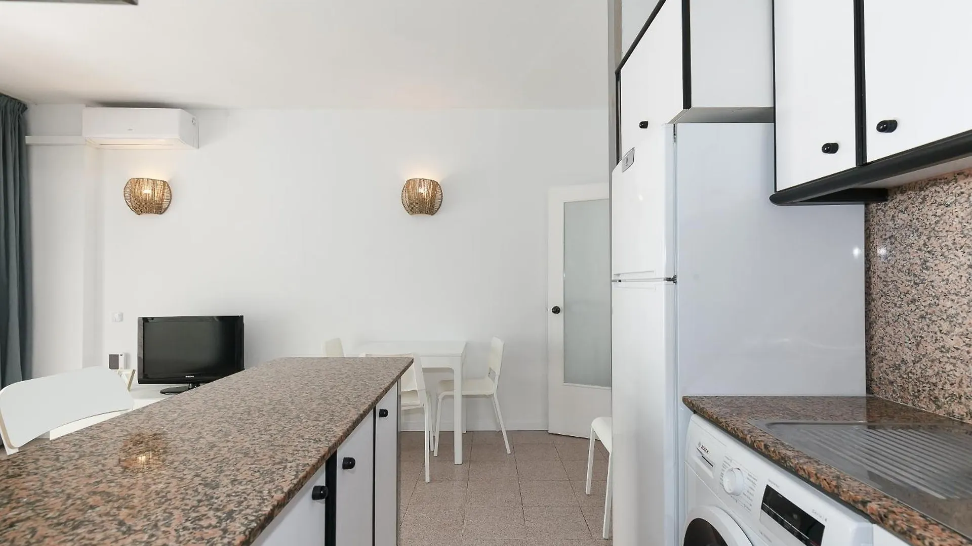 Uhc Montecarlo Apartments S104-018 Salou Spain