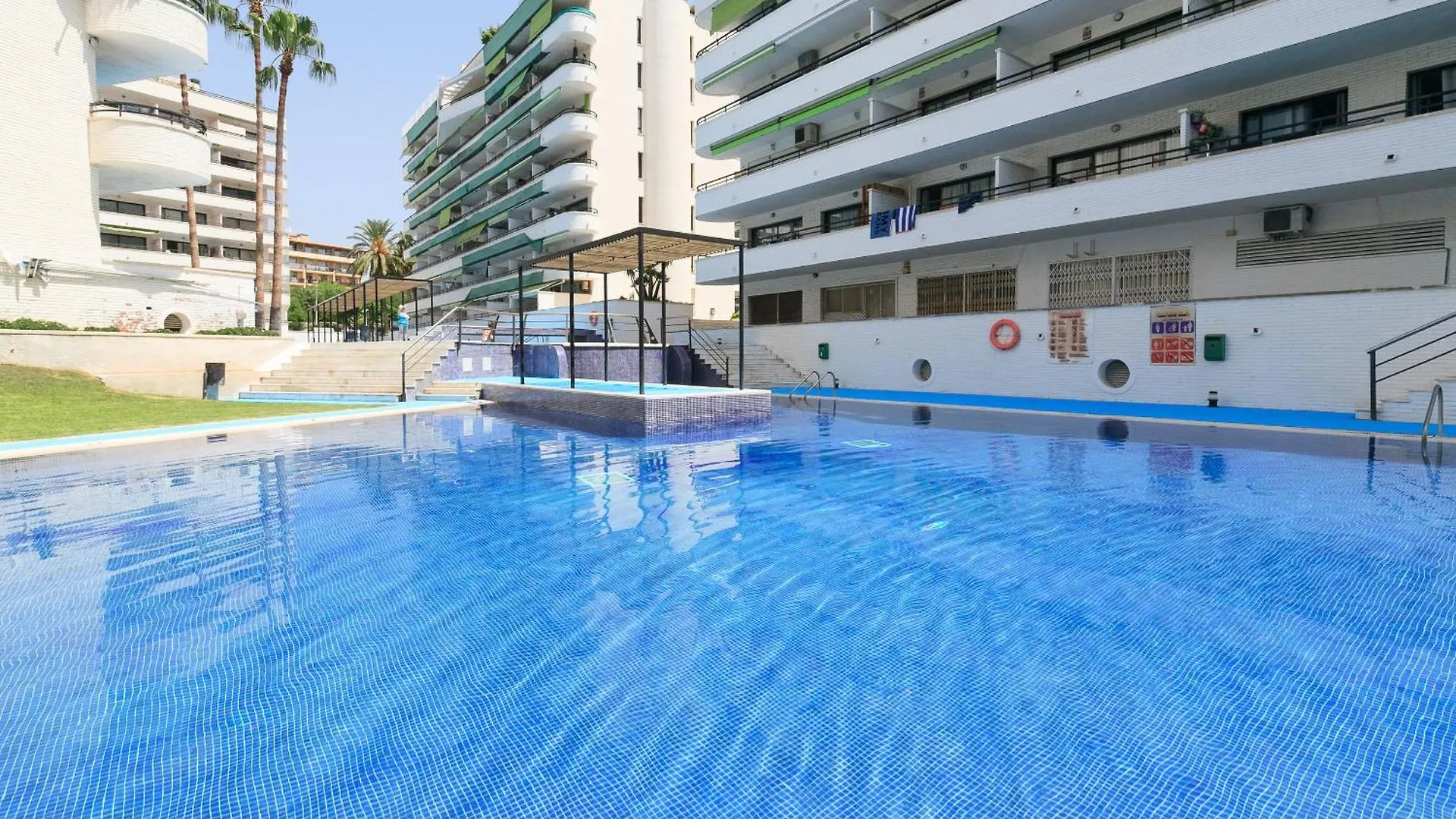 Uhc Montecarlo Apartments S104-018 Salou 0*,  Spain