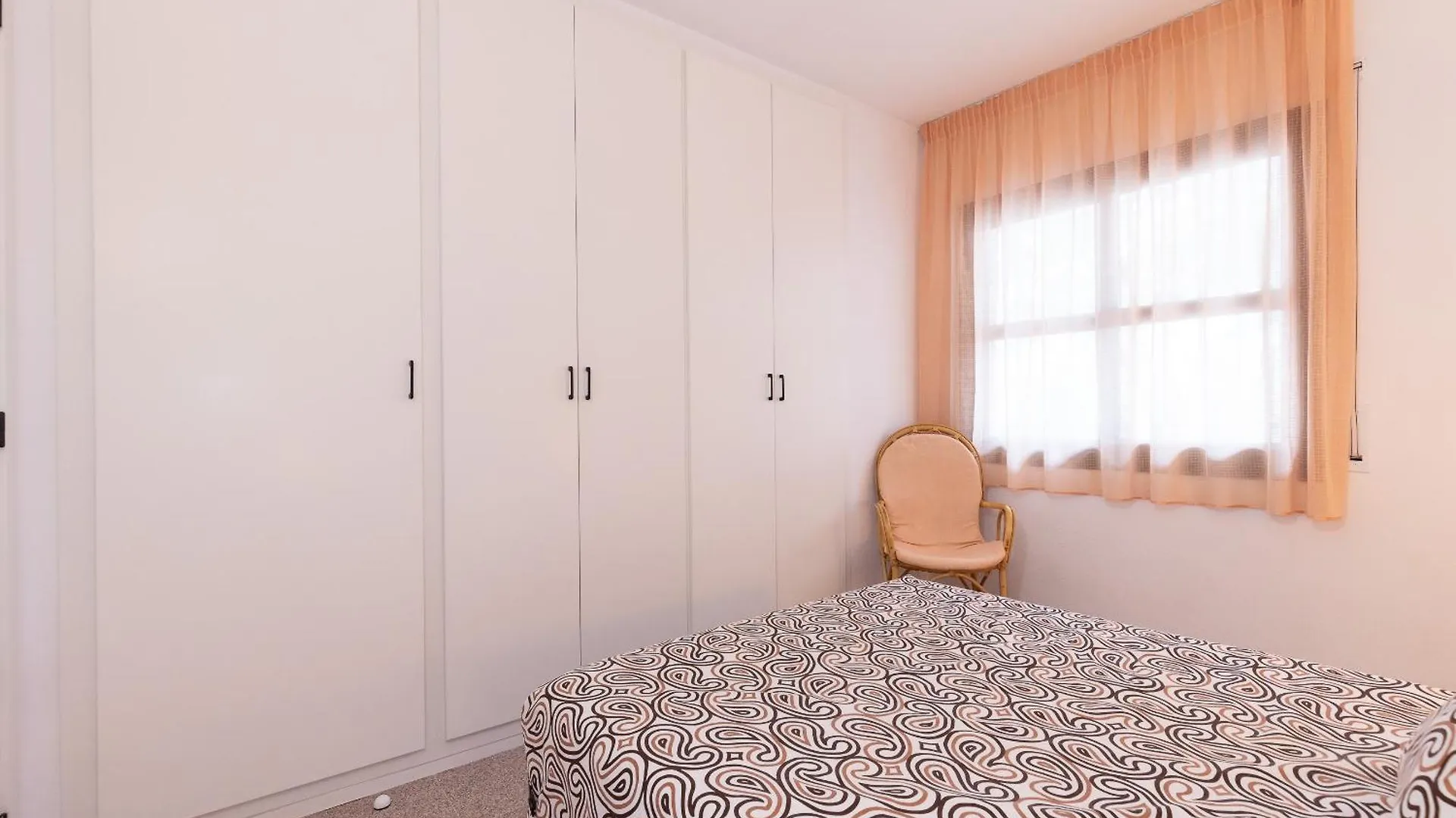 Uhc Montecarlo Niza Apartments Salou Spanien